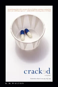 Roman : Cracked, K M Walton (9781442429178)