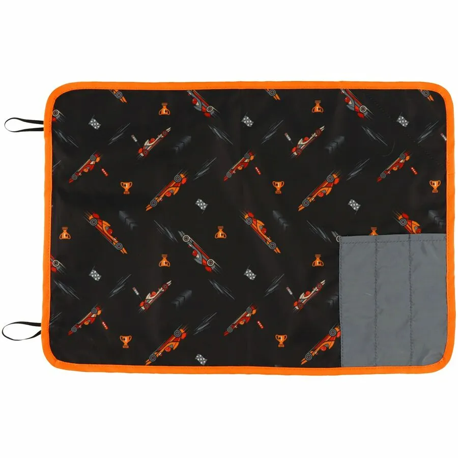 Nano polyester placemat with utensil pocket